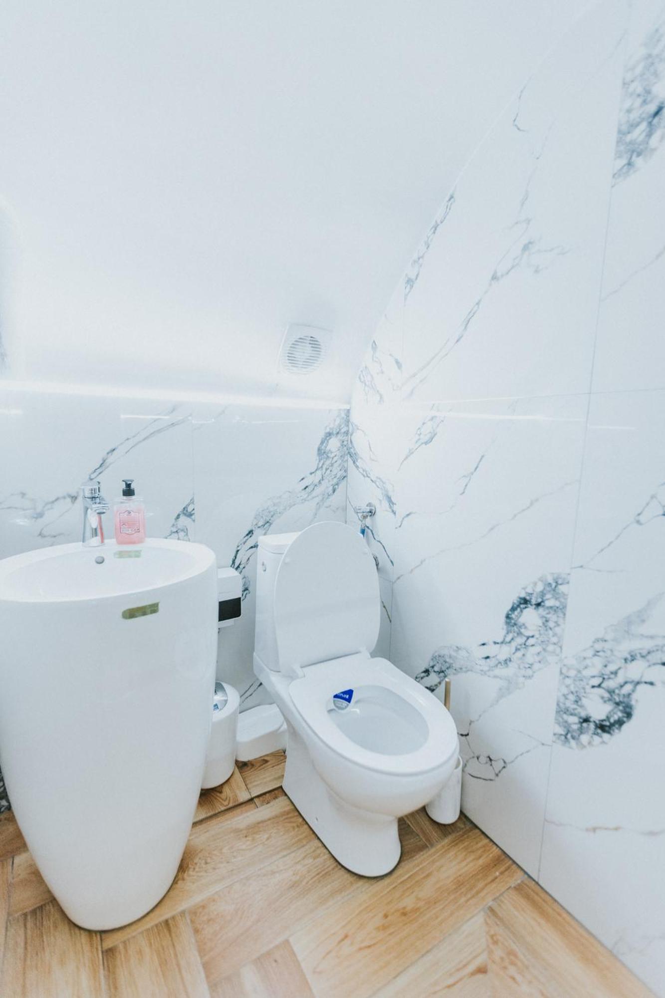 Locart -Cozy Downtown Apartment, Near Black Church With Free Wi-Fi Brasov Bagian luar foto