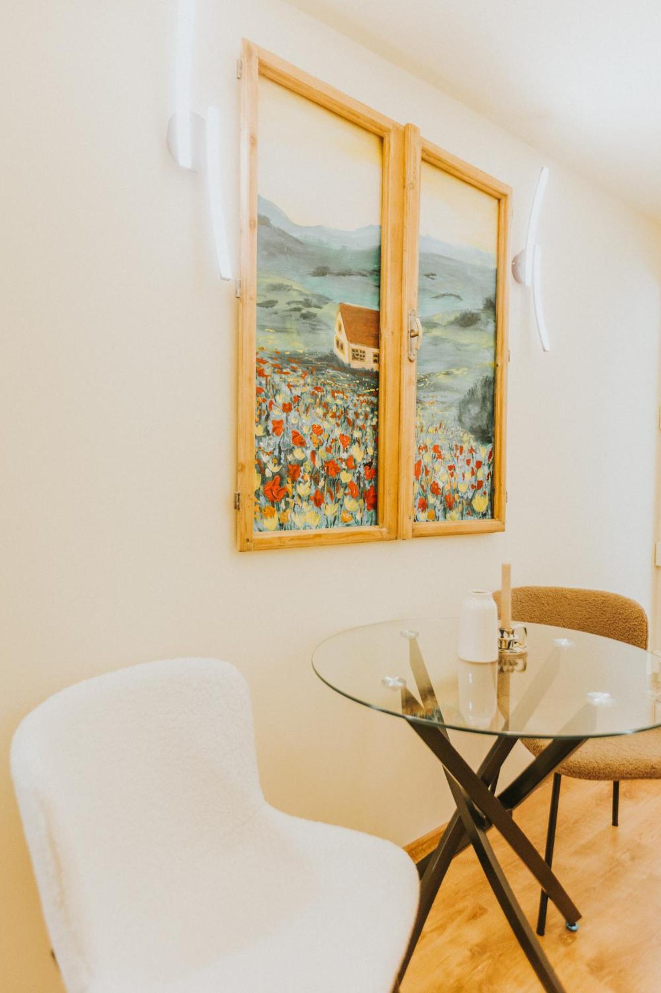 Locart -Cozy Downtown Apartment, Near Black Church With Free Wi-Fi Brasov Bagian luar foto